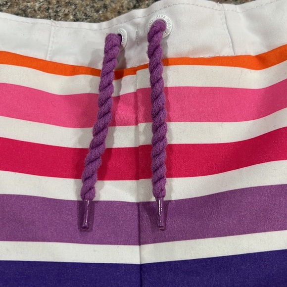 Lands' End board shorts, size medium - Picture 3 of 6